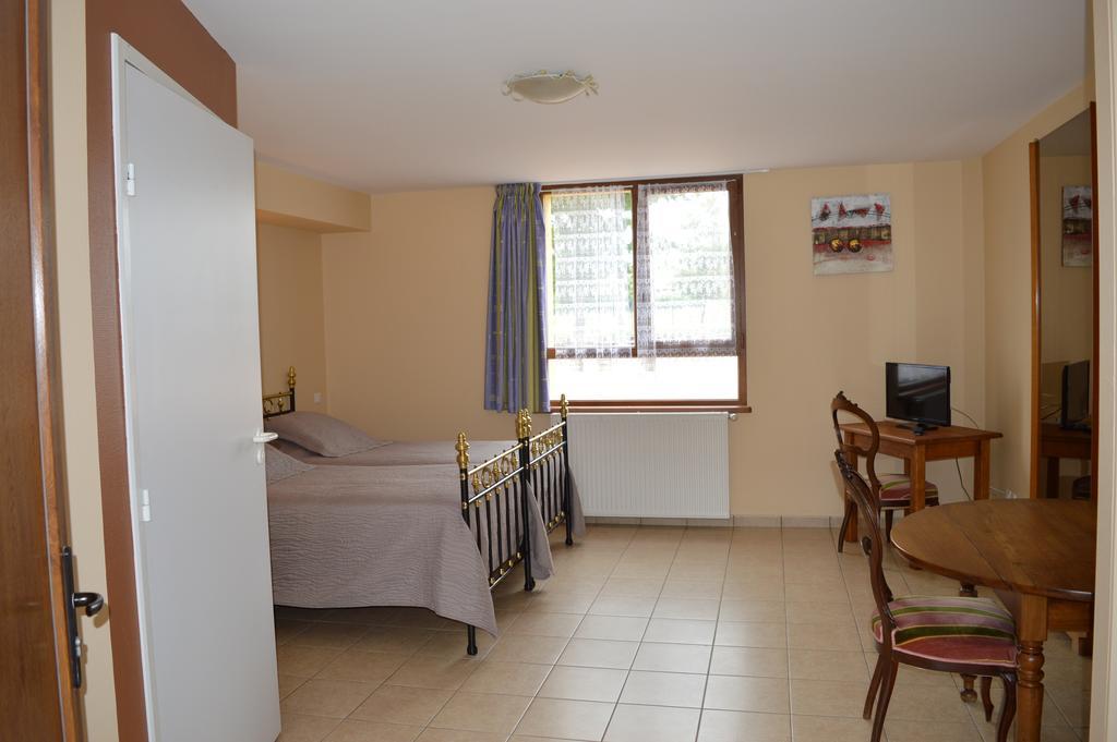 Cote Midi Chambre D'Hote Chaneins Exterior photo